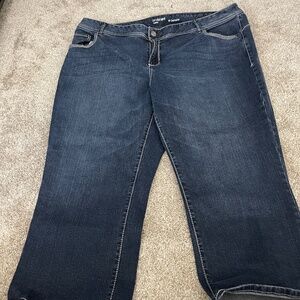 Plus size 24 Lane Bryant Genius fit capris